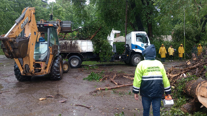 El municipio continúa trabajando tras el intenso temporal